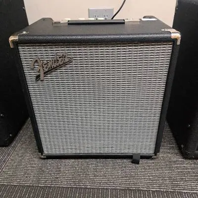 Fender Rumble 25